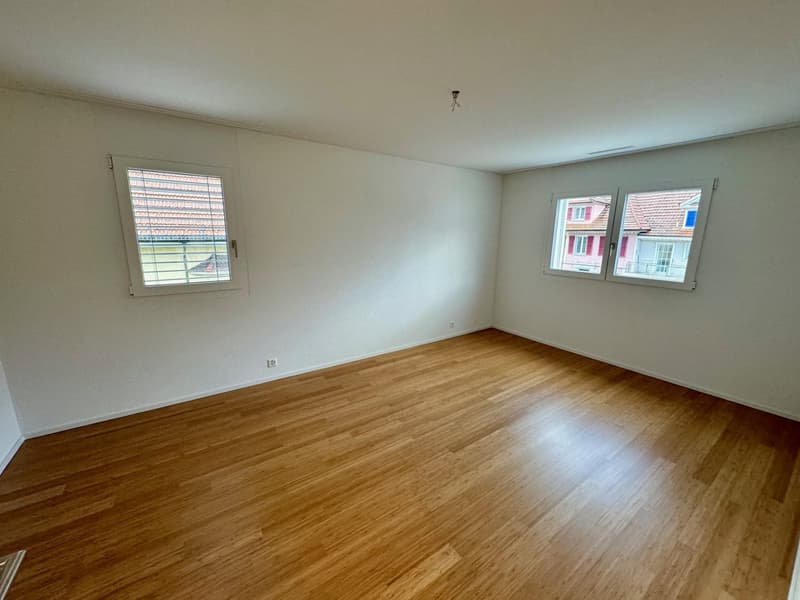 Moderne 3.5-Zimmer-Wohnung im Erdgeschoss (8)