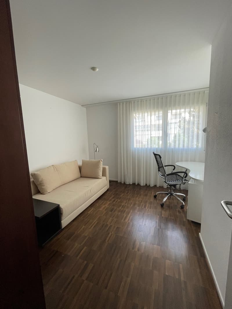 Living like in a hotel - fully equipped 3.5-room apartment in the Service-Wohnpark Freihofmatte (5)