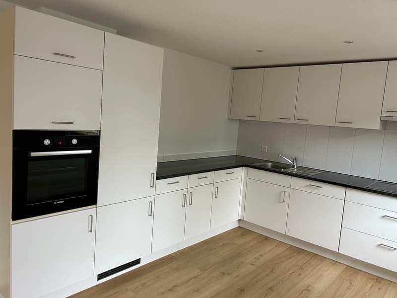 Charmante 4.5-Zimmer-Duplexwohnung an zentraler Lage in Schwyz (8)