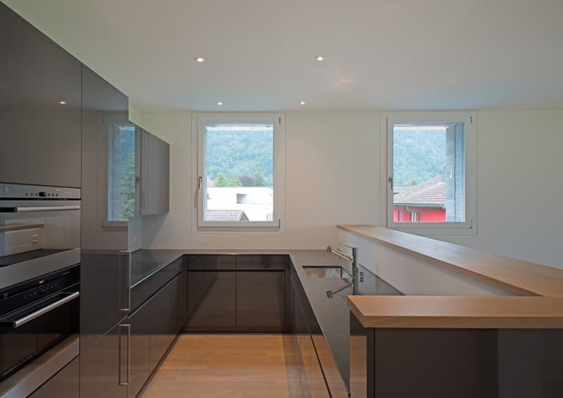 Hochwertige und helle 4.5-Zimmerwohnung an bester Lage (3)