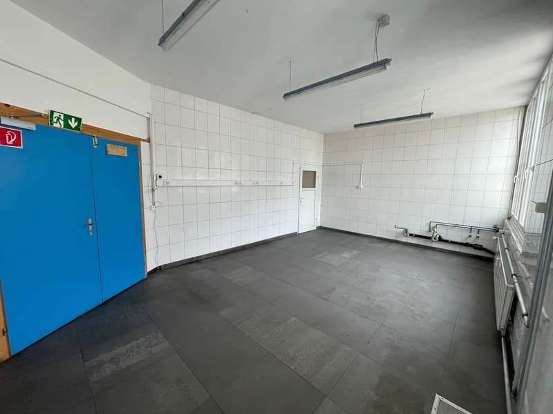 Gewerbezentrum Wöschnau: Lagerraum zu vermieten (8)