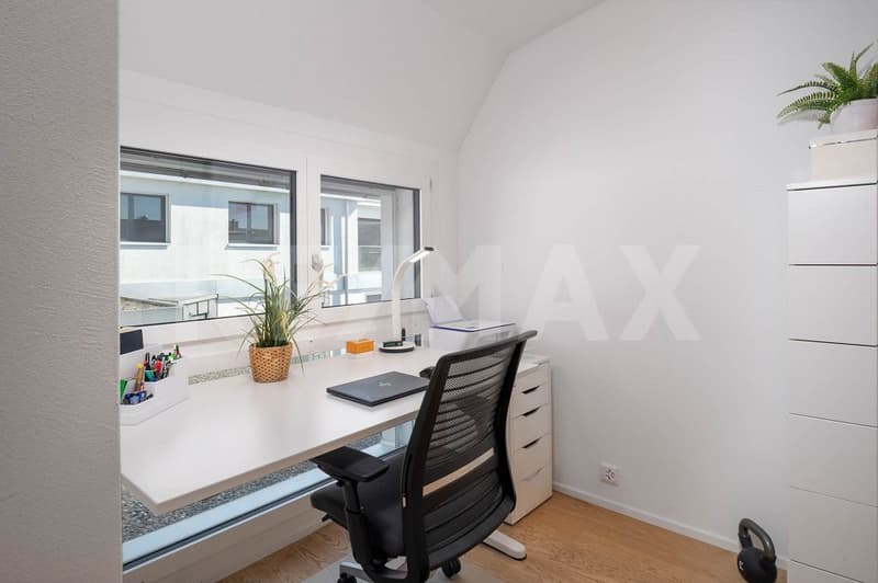 Exklusive 3.5-Zimmer-Attikawohnung mit grosser Terrasse und traumhafter Bergsicht (3)