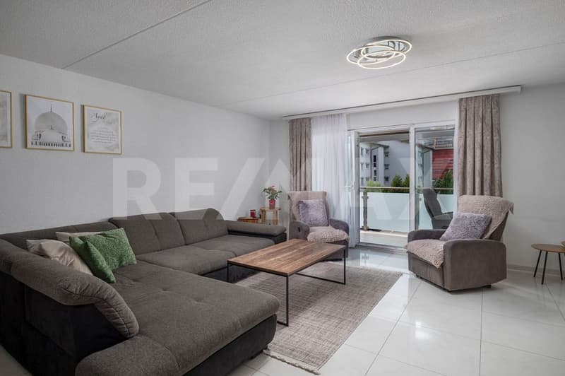 4.5-Zimmer-Wohnung mit sonnigem Balkon und hochwertiger Ausstattung in Buttikon SZ zu kaufen! (8)