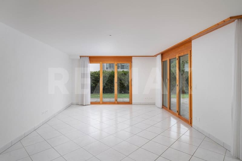 Grosszügige 4.5-Zimmer Gartenwohnung an ruhiger Lage in Einsiedeln zu kaufen! (9)