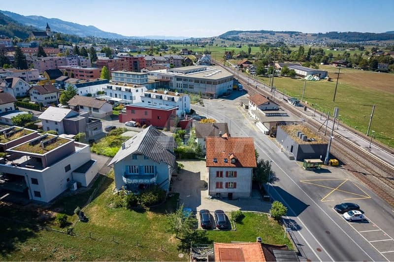 Grosszügiges Grundstück mit Potenzial für neue Wohneinheiten in Reichenburg SZ zu kaufen! (7)
