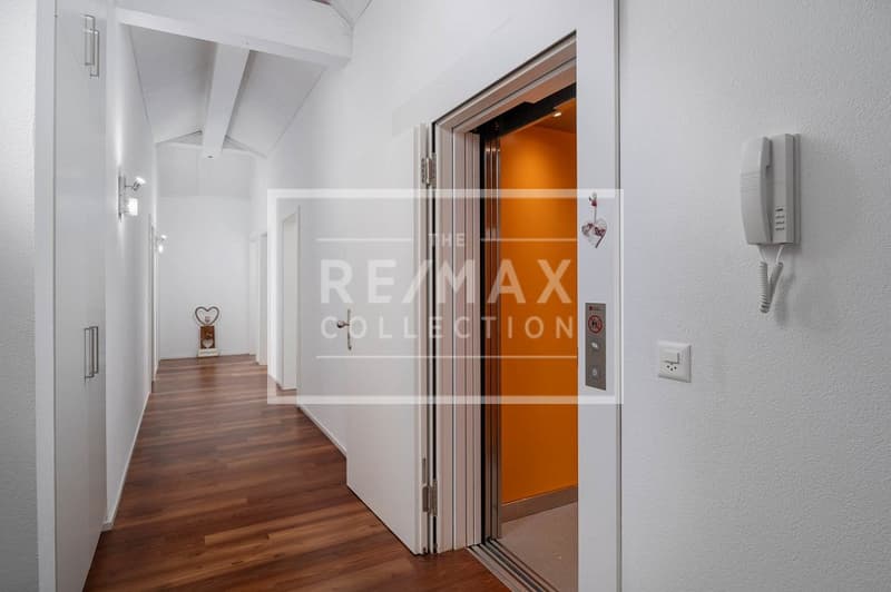 Edle 5.5-Zimmer-Dachwohnung mit 3 Balkonen und atemberaubendem Mythenblick in Einsiedeln zu kaufen! (13)