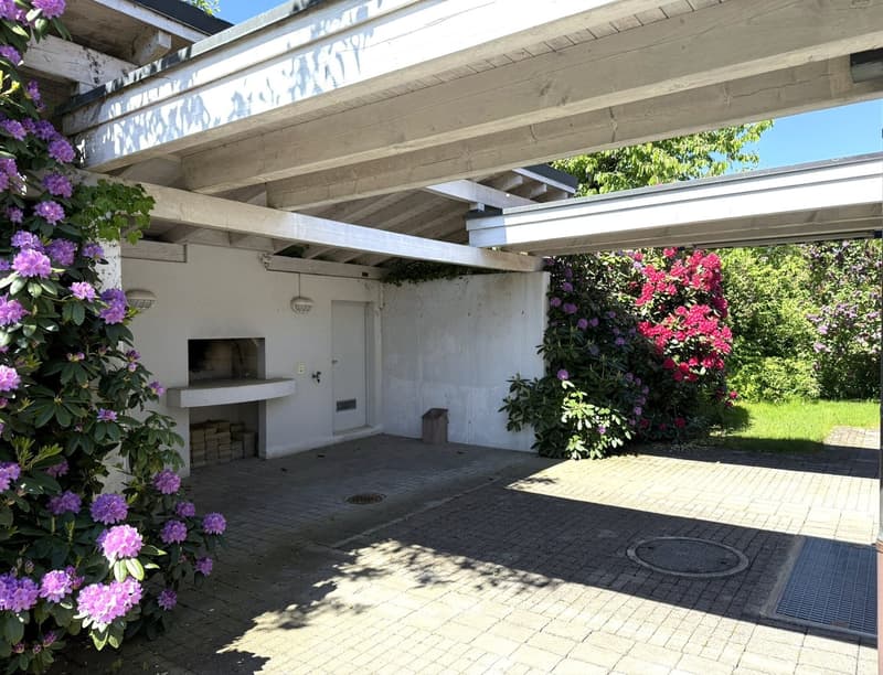 Geräumiges 8-Zimmer-Einfamilienhaus an ruhiger Lage in Edlibach/Menzingen (6)