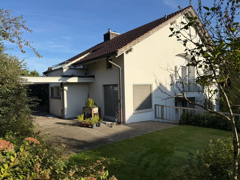 Geräumiges 8-Zimmer-Einfamilienhaus an ruhiger Lage in Edlibach/Menzingen (1)
