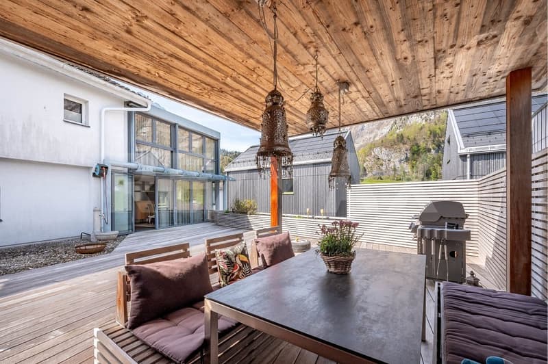 Gepflegtes Wohnhaus mit grosszügiger Terrasse (8)