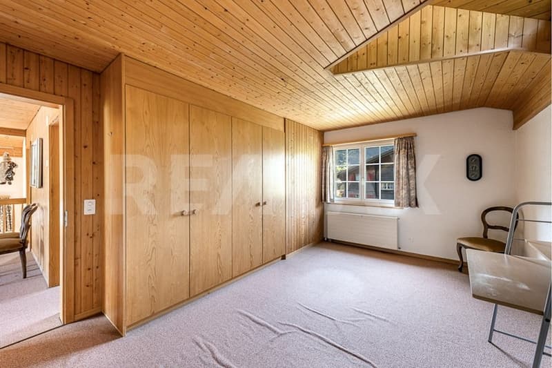 6½-Zimmer-Einfamilienhaus mit grosszügigem Grundstück (13)