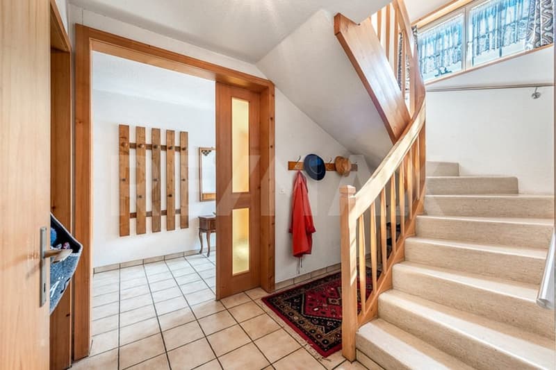 6½-Zimmer-Einfamilienhaus mit grosszügigem Grundstück (5)
