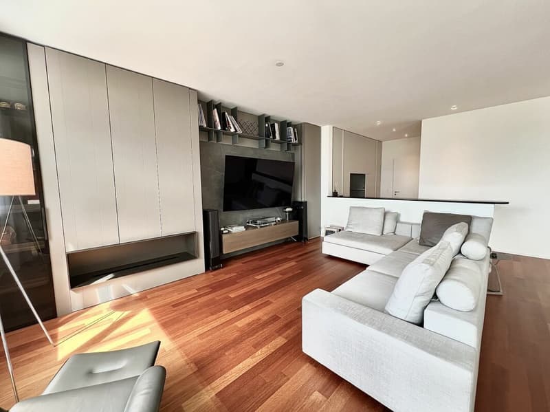 Elegance: Exklusive möblierte 3,5-Zimmer-Wohnung mit Rigi und Seeblick (5)