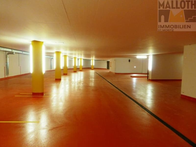 Garagenhalle