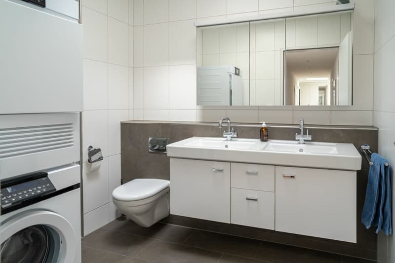 Zweites Badezimmer