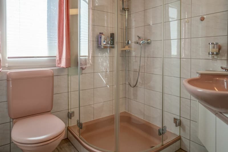 Bad mit Dusche