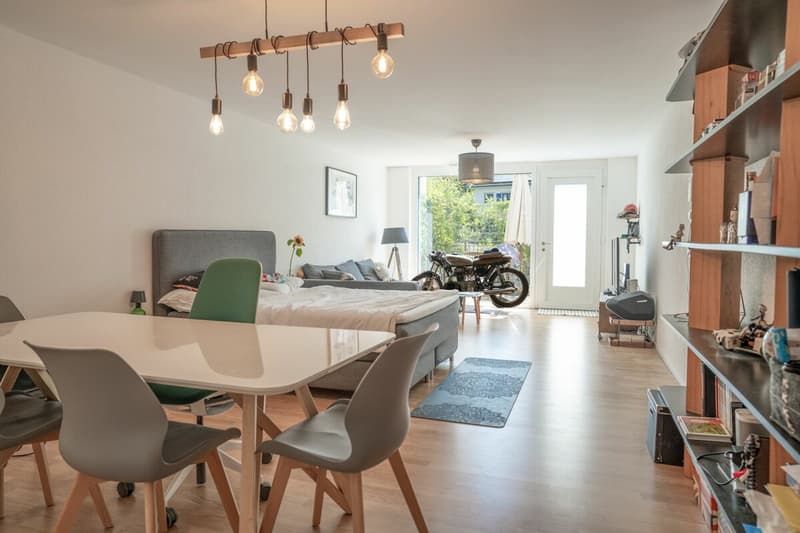 Moderne 1.5 Zimmer-Wohnung mit Terrasse (2)