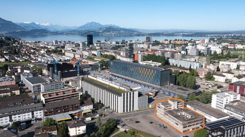 Zwischennutzung in voll ausgebauten Ausstellungs-/Büroräumlichkeiten in Zug (13)