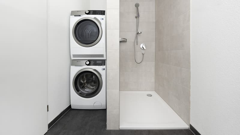 Moderne 2.5-Zimmer-Wohnung mit Balkon in ruhiger Lage Laufen (6)