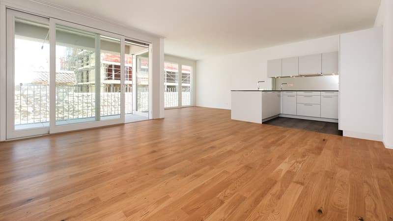 Moderne 2.5-Zimmer-Wohnung mit Balkon in ruhiger Lage Laufen (2)