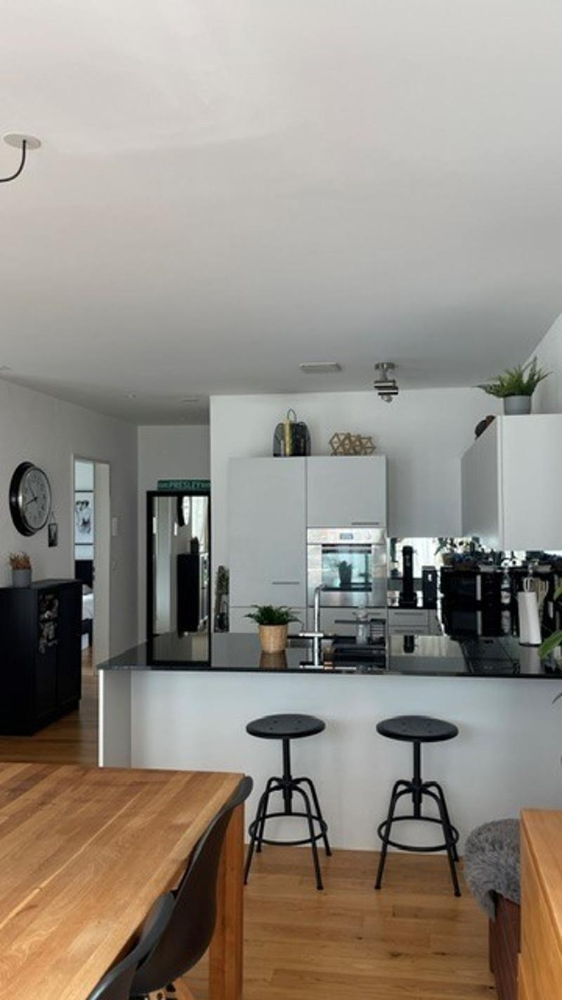 2.5 Zimmer Erdgeschosswohnung mit Terrasse in Laufen (3)