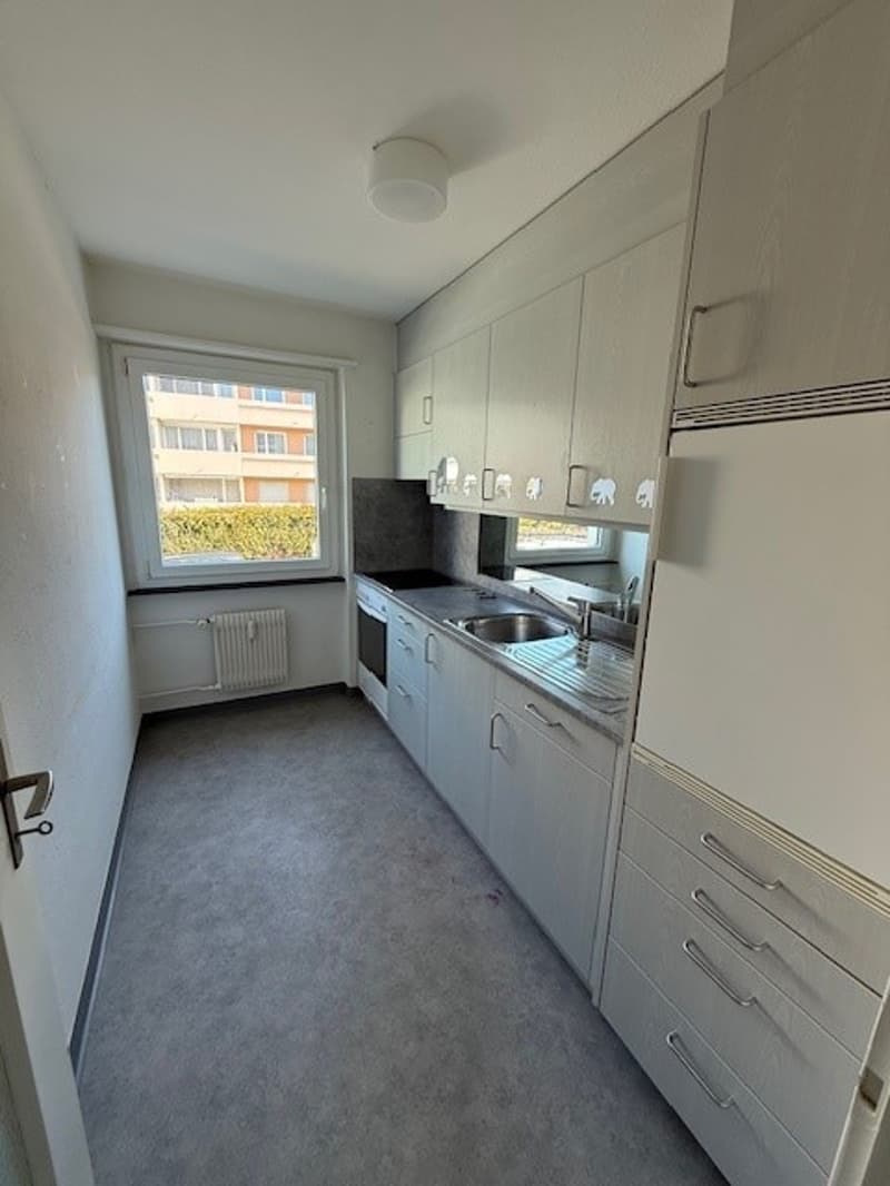 Gemütliche 2-Zimmer-Wohnung mit grossem Balkon in Lyss (4)
