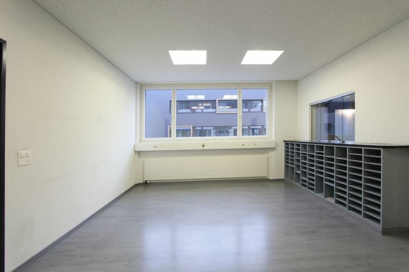 Geschäftshaus mit Büro / Werkstatt und Lager an Top-Standort und bester Verkehrslage (7)