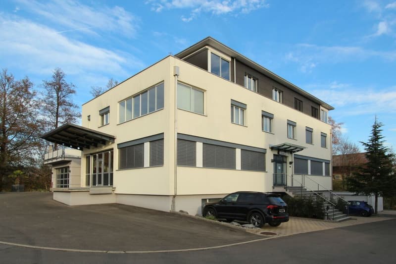 Geschäftshaus mit Büro / Werkstatt und Lager an Top-Standort und bester Verkehrslage (2)
