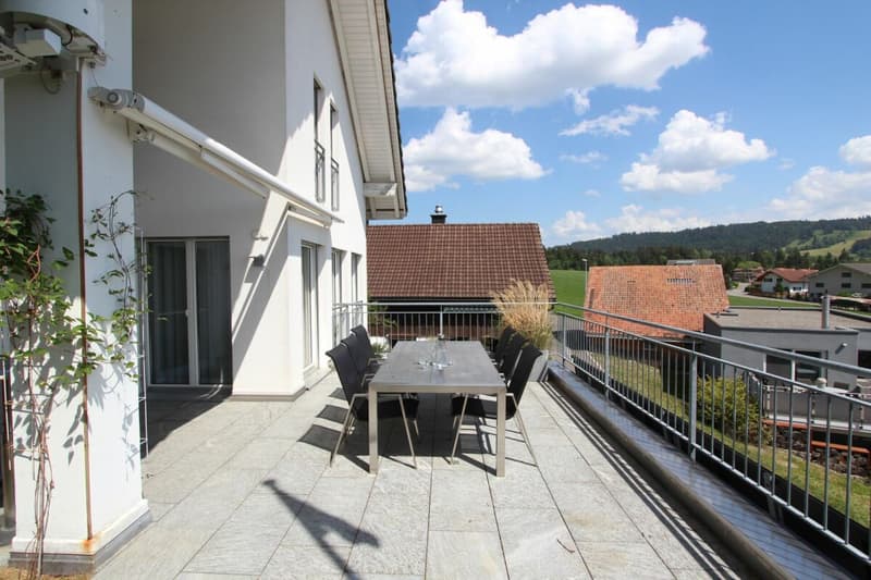WOHNEN MIT LEBENSQUALITÄT - Ihr Einfamilienhaus mit Terrassenoase und Weitblick (2)