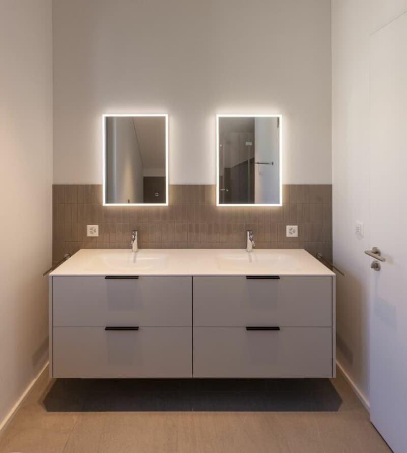 Exklusive 3.5 Zi-Dachwohnung mit traumhafter Panoramasicht auf den Ägerisee (5)