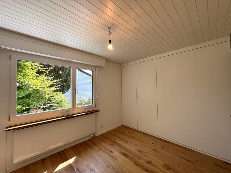 Frisch renoviertes 5.5-Einfamilienhaus an sonniger Lage (3)