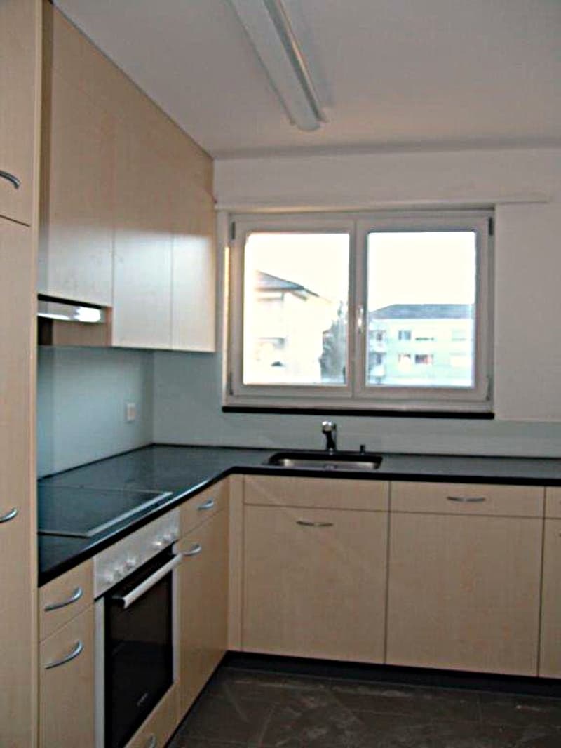 Schöne Wohnung an zentraler Lage zu vermieten! (4)
