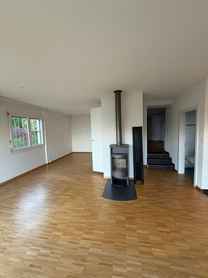 2.5-Zimmer-Gartenwohnung mit Seesicht und grosser Terrasse (3)