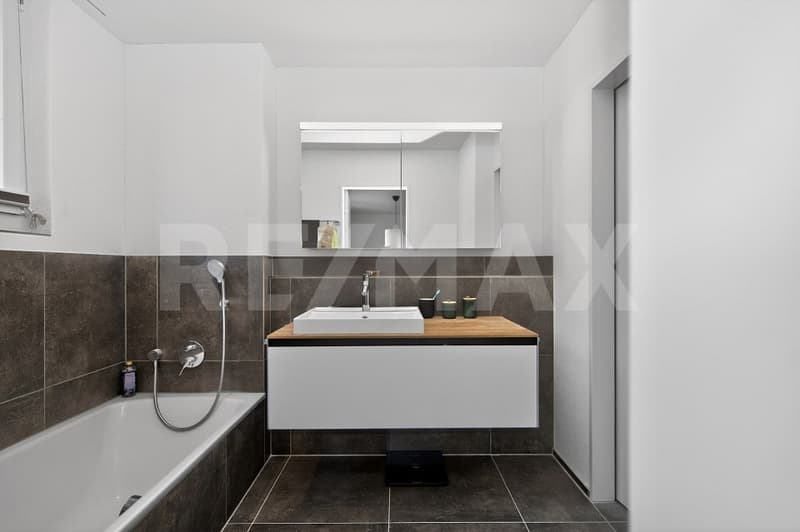 Sonnenwohnen an der Bünzaue: 4½-Zimmer-Wohnung mit grosser Terrasse (9)