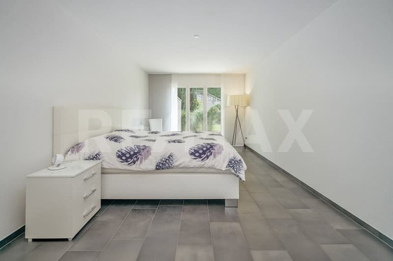 Terrassen-HAUS inkl. Doppelgarage und AAA-Gartenanlage (10)