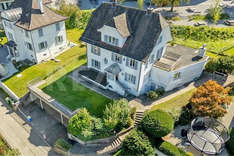 Zweifamilienhaus mit Ausbaupotenzial (2)
