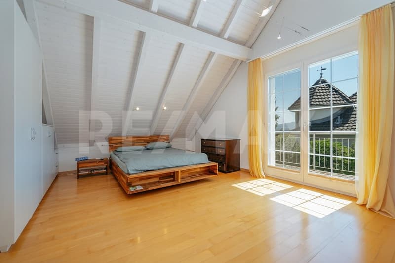 Privatsphäre & Panorama: grosszügiges Landhaus an Bestlage (8)