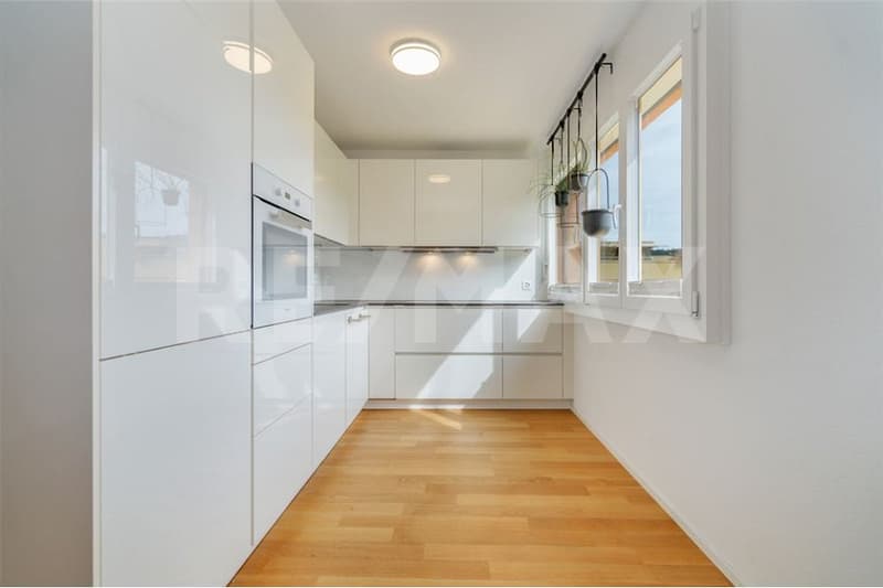 Neuwertige 2.5-Zimmer-ETW (6)