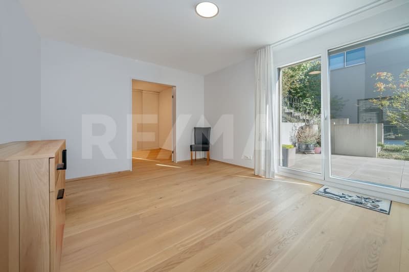 Lebensqualität am See: moderne und komfortable 3½-Zimmer-Wohnung (7)