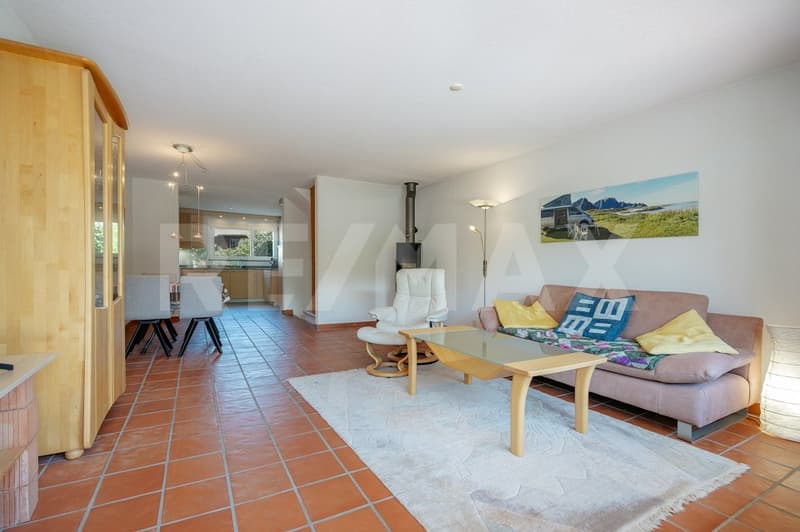 Ein Zuhause mit Dorfcharakter und Stadtnähe ! (3)