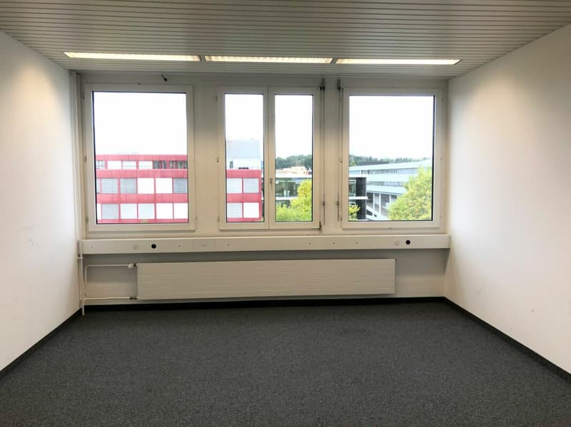 Büro 156 m2 in Steinhausen (4)