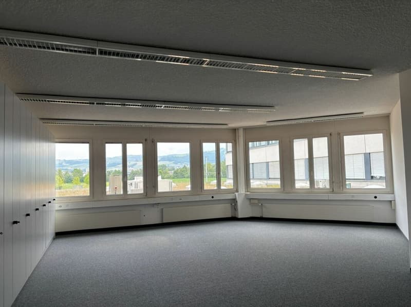 Büro 67 m2, ausgebaut, in Steinhausen (3)