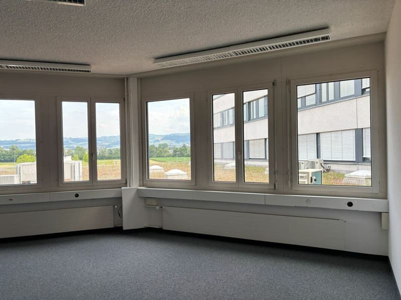 Büro 67 m2, ausgebaut, in Steinhausen (4)