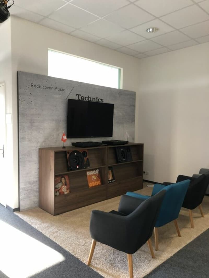 358 m2 flexible Bürofläche im Erdgeschoss in Rotkreuz (5)