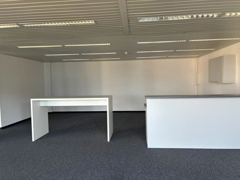 Büro 220 m2, 3.Obergeschoss, Grundstrasse 12, Rotkreuz (9)