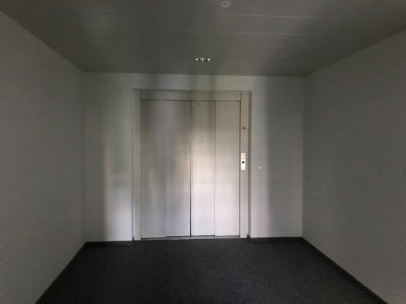 220 m² fertig ausgebautes Büro im 3. OG - sofort bezugsbereit (3)