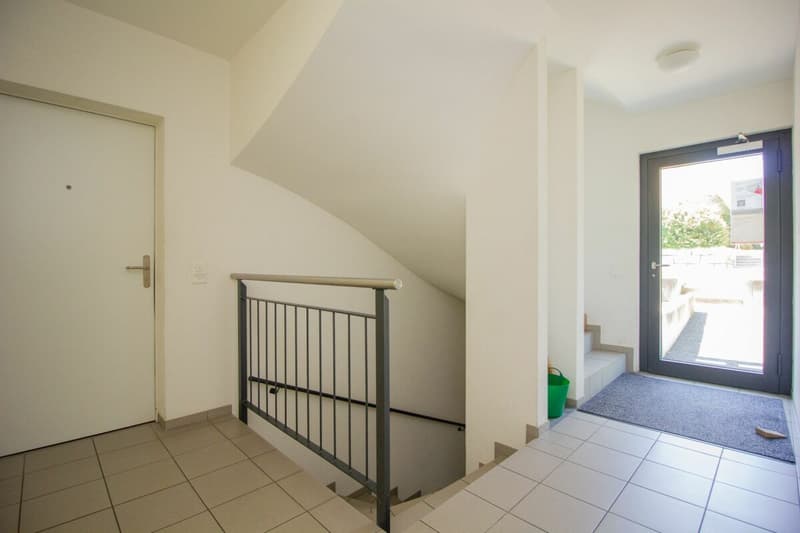 Treppenhaus, Eingang von Hauptstrasse
