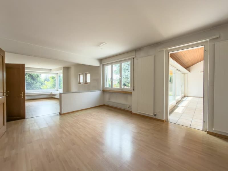 Wohnzimmer, Esszimmer, Wintergarten rechts