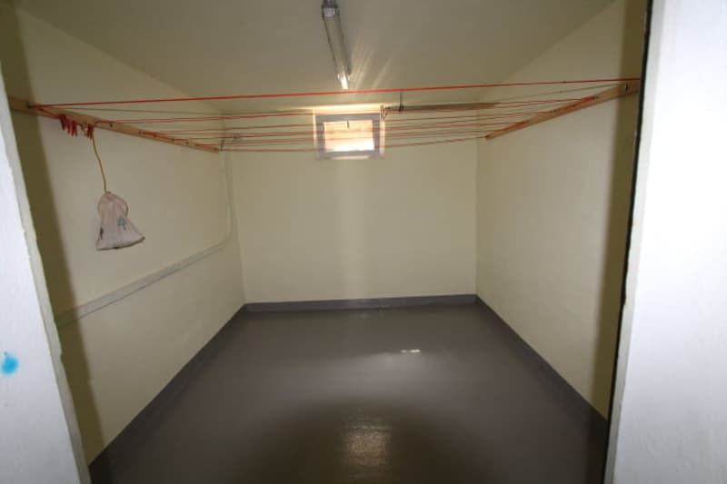 To rent: bright 3.5 room apartment with its own washing machine (12)