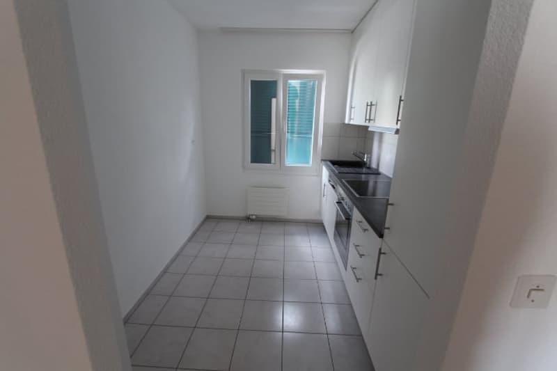 To rent: bright 3.5 room apartment with its own washing machine (11)