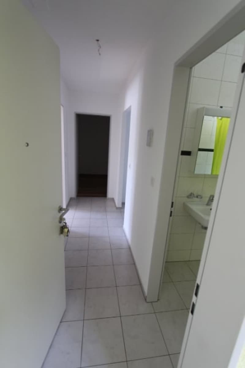 To rent: bright 3.5 room apartment with its own washing machine (8)